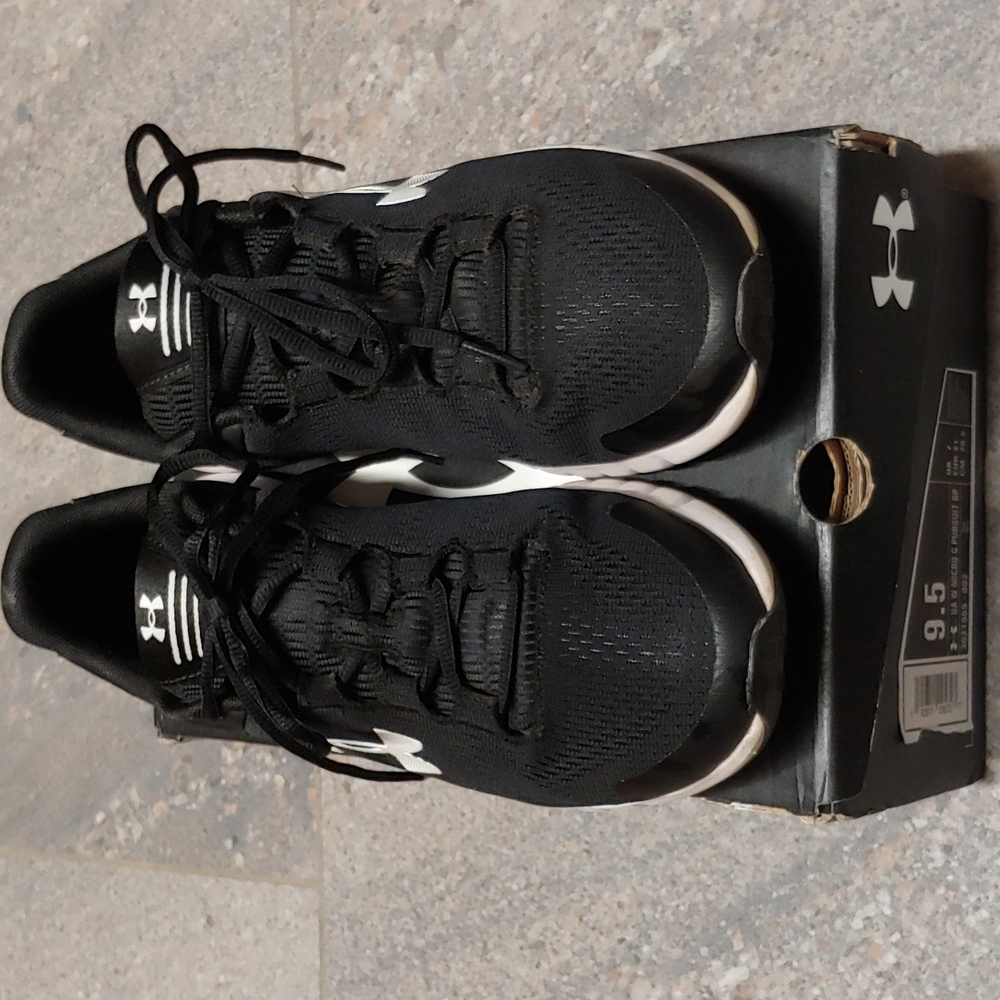 Under Armour womens shoes size 9.5